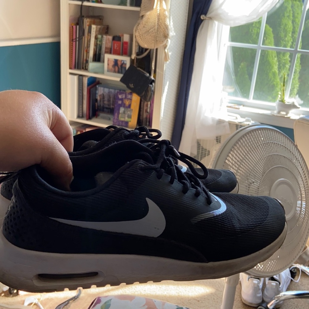 Black Nike Air Max Thea